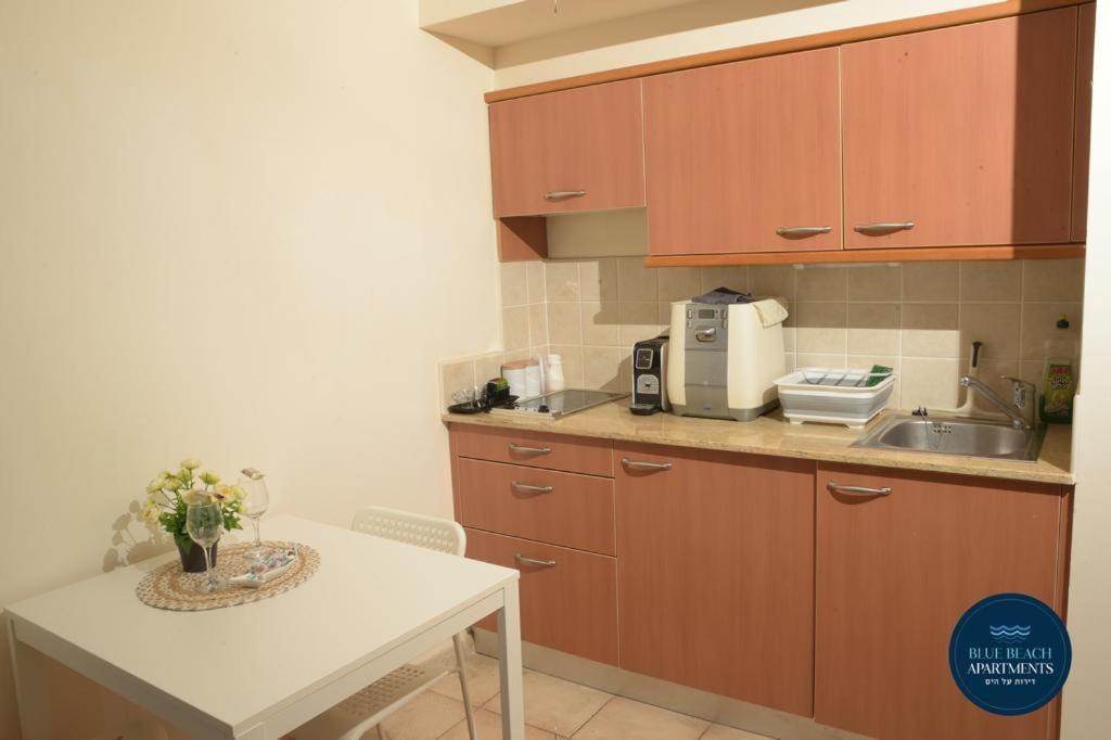 Haifa Almog Tower- "Blue Reef" Suite On The Sea エクステリア 写真